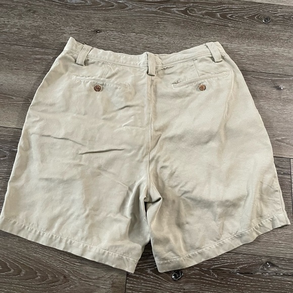 Tommy Bahama 100% Silk Shorts Size 36 Color Tan - Picture 2 of 7